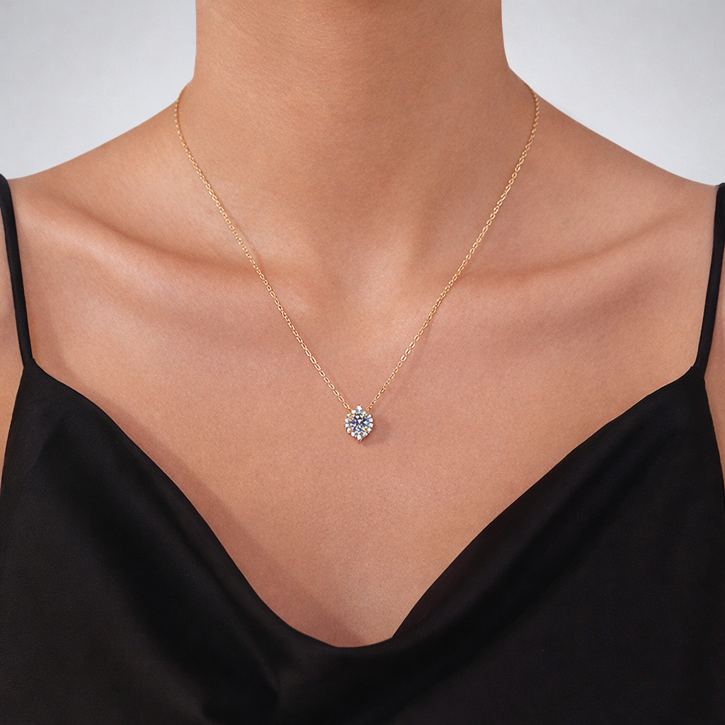 Éclat Héritage，Champion Gold-Plated S925 Sterling Silver 1.0ct Moissanite Halo Pendant Necklace