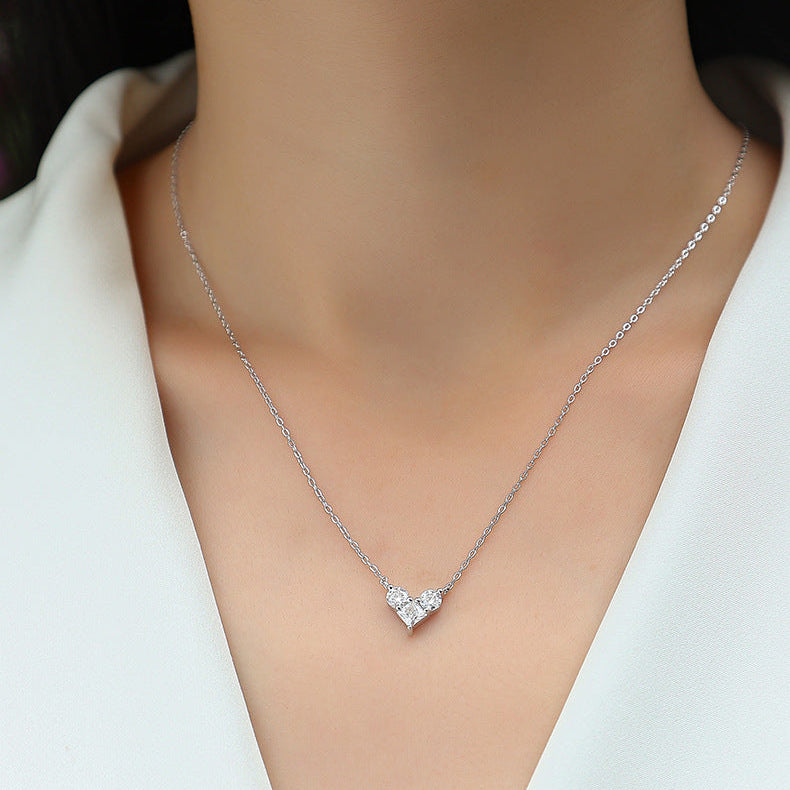 Cœur Discret, 18K White Gold–Plated S925 Sterling Silver 1.0ct Moissanite Heart Pendant Necklace
