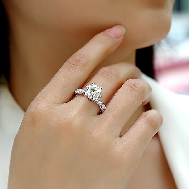 Héritage Lumineux, 18k White Gold-Plated S925 Sterling Silver Moissanite Solitaire Ring