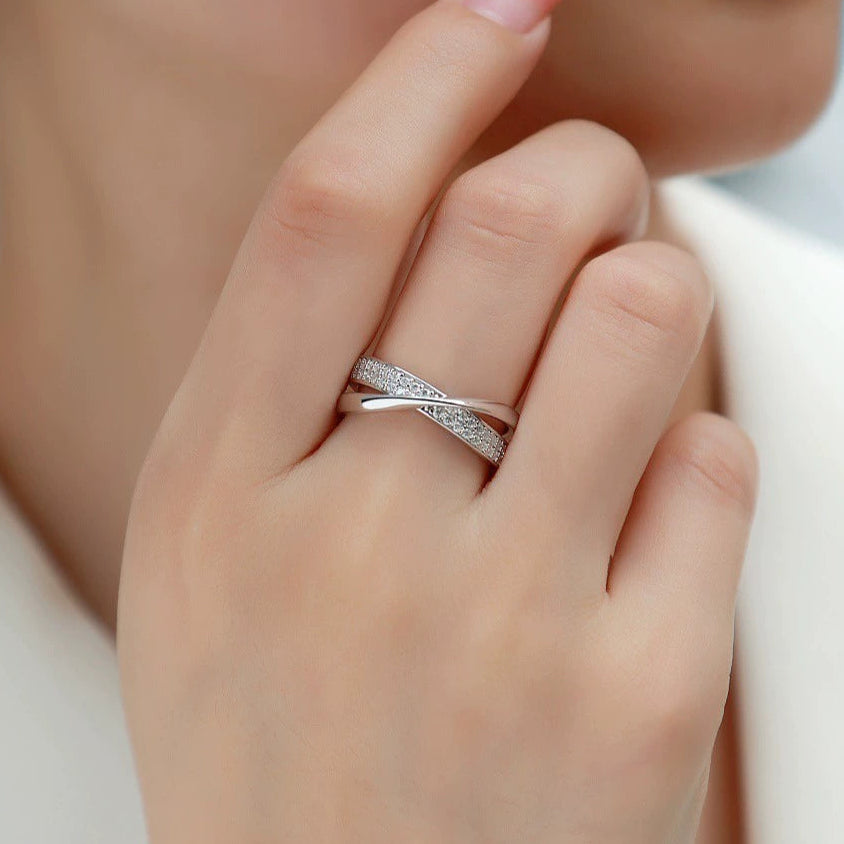 Croisée Élégance, 18k White Gold-Plated S925 Sterling Silver Moissanite Wedding Ring