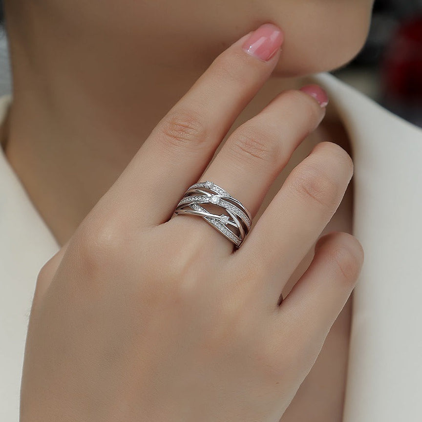 Entrelacé Moderne, 18k White Gold-Plated S925 Sterling Silver Moissanite Statement Ring