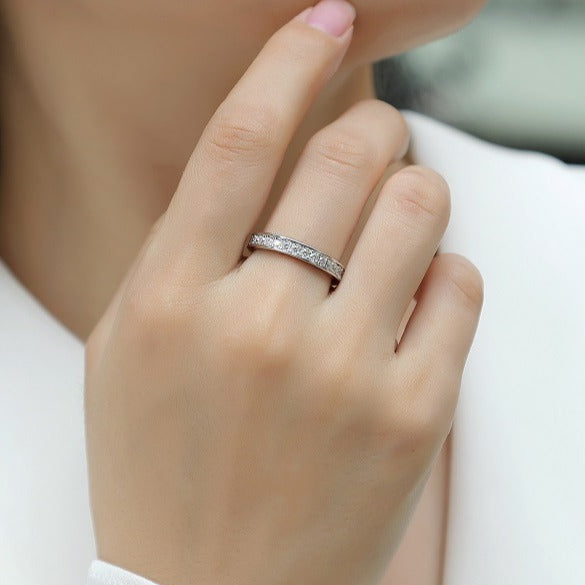 Trace de Lumière — 18k White Gold-Plated S925 Sterling Silver 0.9ct Moissanite Wedding Ring