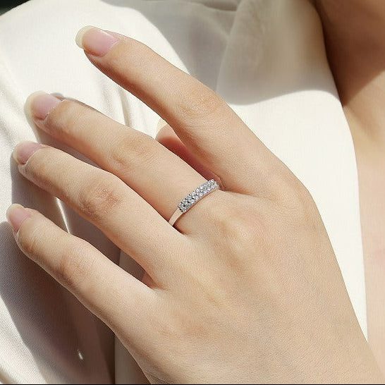 Lueur Sincère, 18k White Gold-Plated S925 Sterling Silver 0.27ct Moissanite Wedding Ring