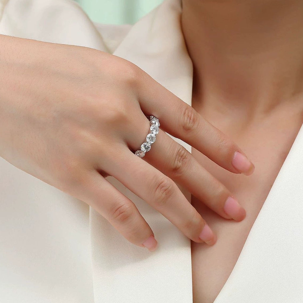 Ronde d’Éternité, 18 White Gold-Plated S925 Sterling Silver 0.50ct × 11 Moissanite Wedding Ring