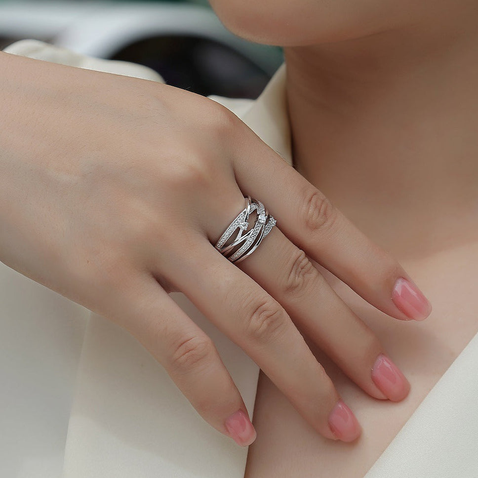 Entrelacé Moderne, 18k White Gold-Plated S925 Sterling Silver Moissanite Statement Ring