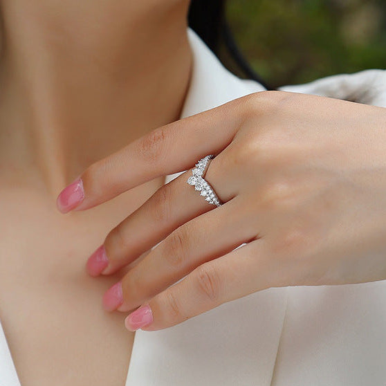 Courbe d’Éclat, 18k White Gold-Plated S925 Sterling Silver Moissanite Wedding Ring
