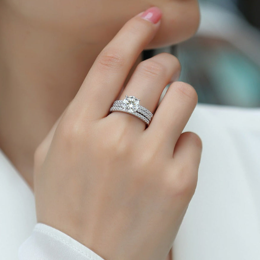 Éclat Souverain, 18k White Gold-Plated S925 Sterling Silver Moissanite Engagement Ring