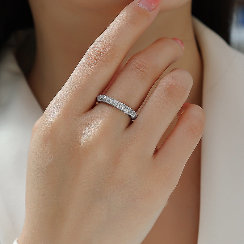 Lumière Continue, 18k White Gold-Plated S925 Sterling Silver 1.2mm × 63 Moissanite Wedding Ring