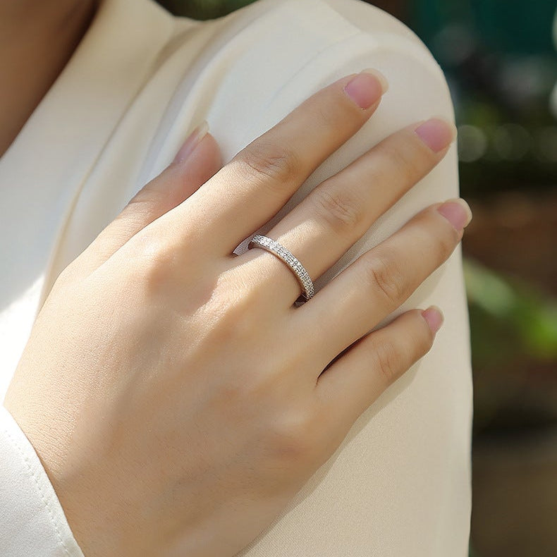 Clarté Fine, 18k White Gold-Plated S925 Sterling Silver 1.2mm × 36 Moissanite Wedding Ring