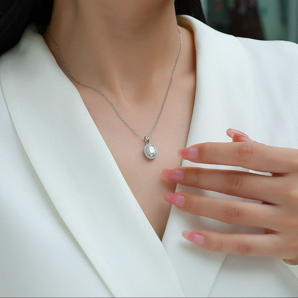 Éclat Ovale, 18K White Gold-Plated S925 Sterling Silver Moissanite Pendant Necklace