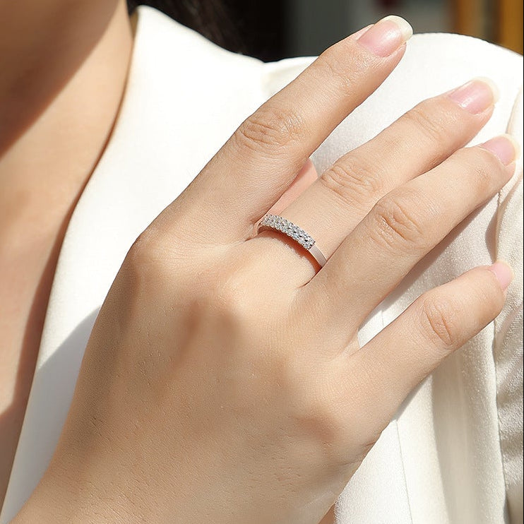 Lueur Sincère, 18k White Gold-Plated S925 Sterling Silver 0.27ct Moissanite Wedding Ring