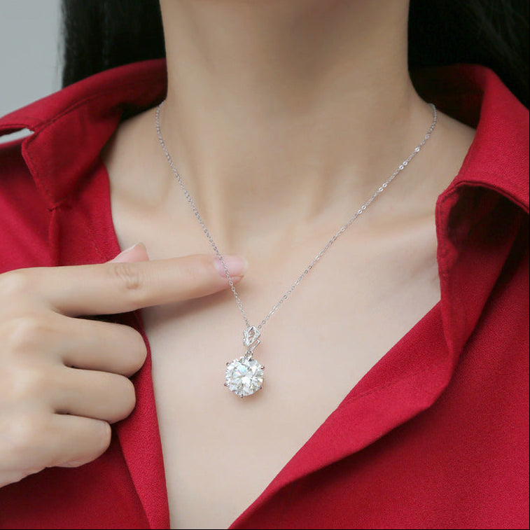 Grande Éclat, 18k White Gold-Plated S925 Sterling Silver 10ct Moissanite Pendant Necklace