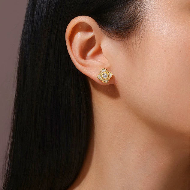 Fleur d’Aube, 18k Yellow Gold-Plated S925 Sterling Silver 0.85 ct Moissanite Stud Earrings