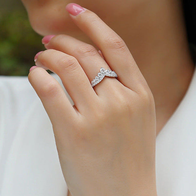 Courbe d’Éclat, 18k White Gold-Plated S925 Sterling Silver Moissanite Wedding Ring