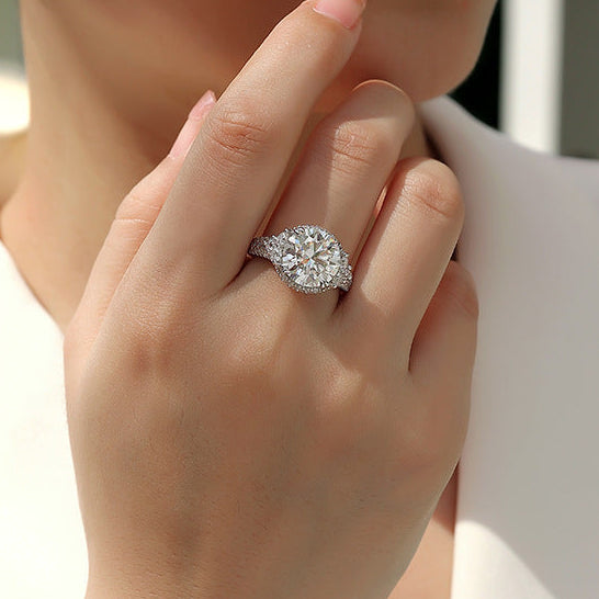 Majesté Éternelle, 18k White Gold-Plated S925 Sterling Silver 5ct + 68 Stone Moissanite Engagement Ring