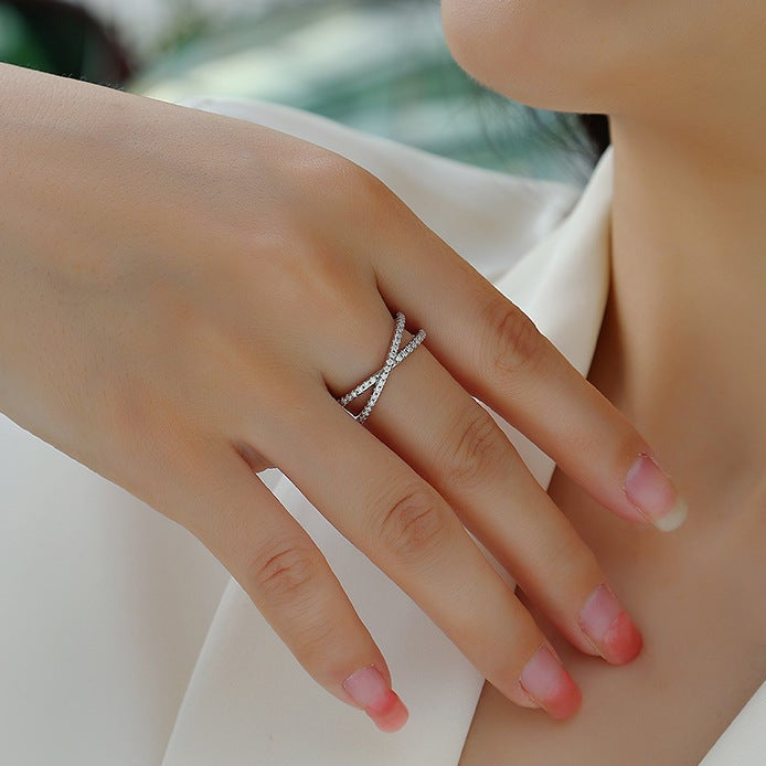 Infini Croisé, 18k White Gold-Plated S925 Sterling Silver Moissanite Wedding Ring