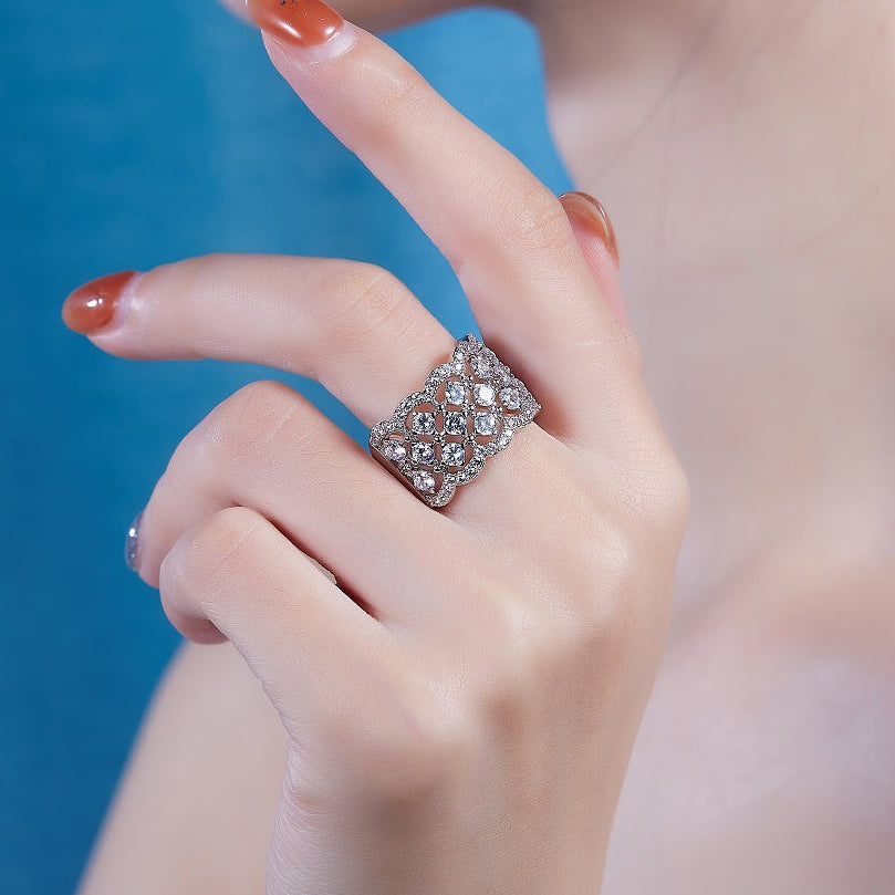Majesté Royale, 18k White Gold-Plated S925 Sterling Silver Moissanite Statement Ring