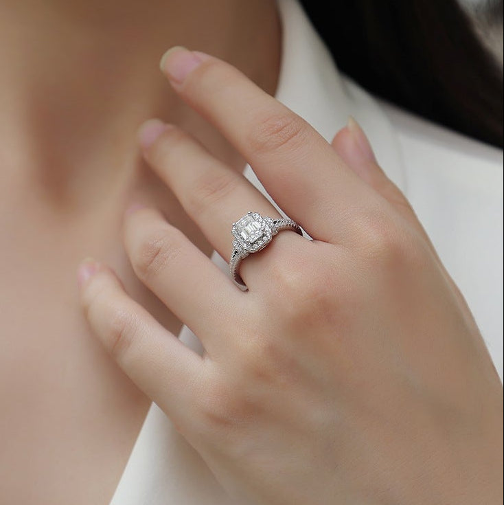 Carré Lumière, 18k White Gold-Plated S925 Sterling Silver 5×7mm Moissanite Engagement Ring