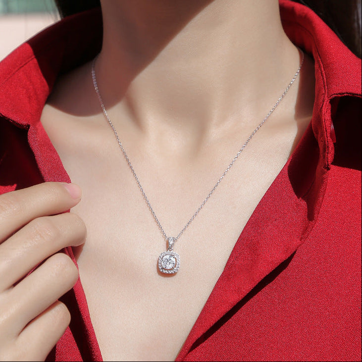 Éclat Encadré, 18k White Gold-Plated S925 Sterling Silver 1ct Moissanite Pendant Necklace