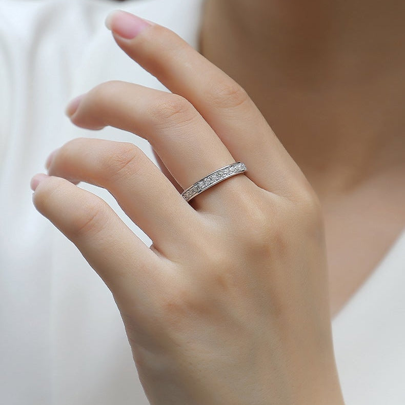 Trace de Lumière — 18k White Gold-Plated S925 Sterling Silver 0.9ct Moissanite Wedding Ring