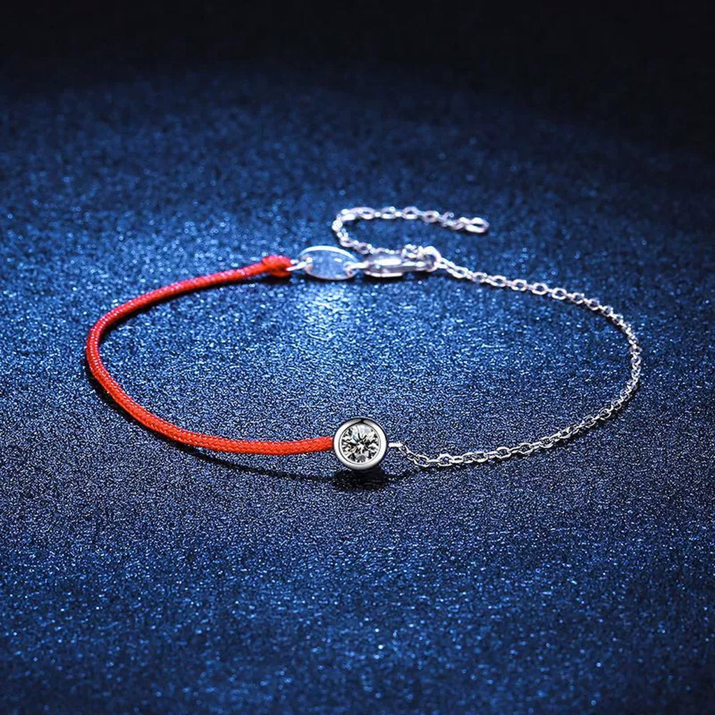 Two-Tone Red Cord Moissanite Adjustable Bracelet close-up bracelet detail showing chain, setting, and stone placement