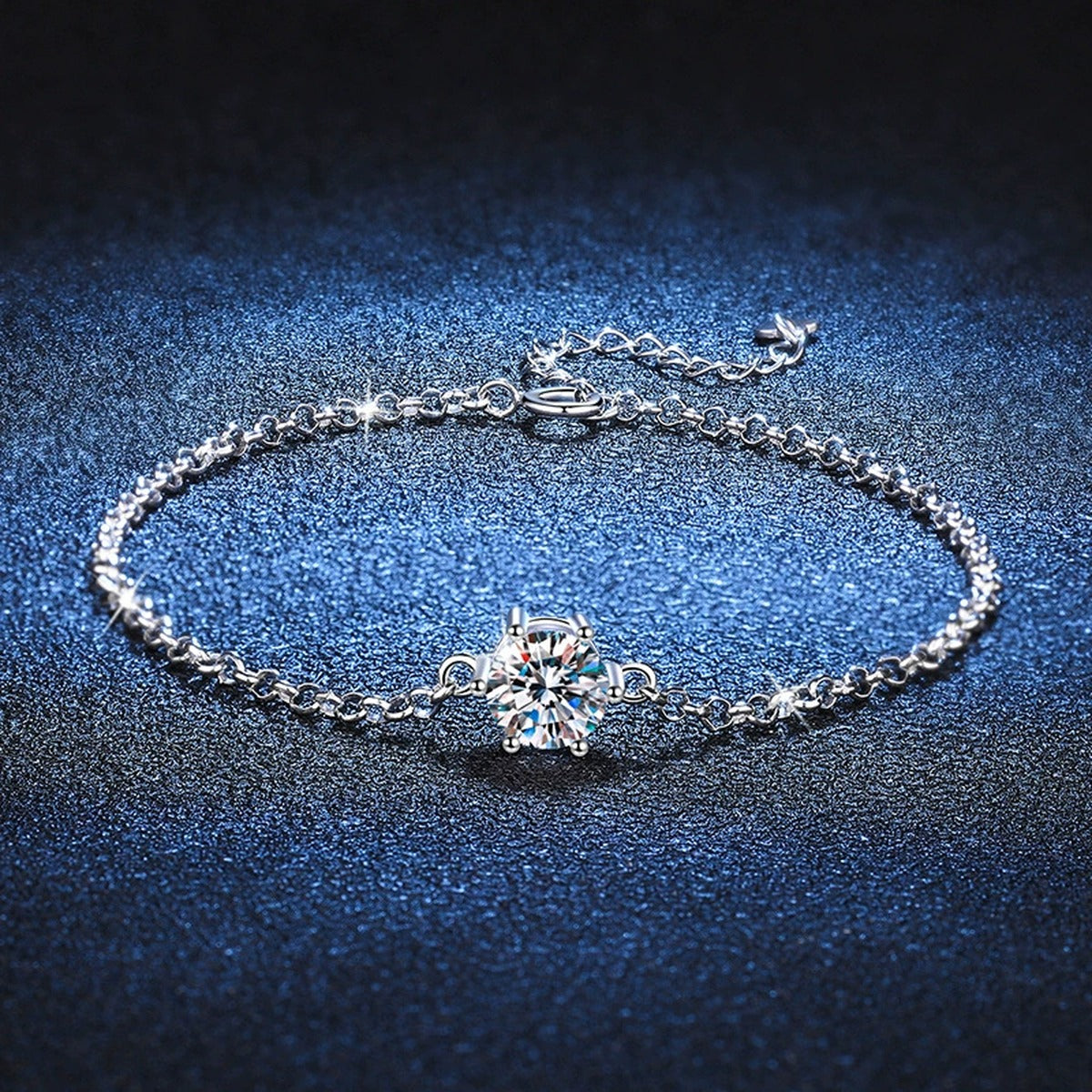 Starburst Moissanite Chain Bracelet close-up bracelet detail showing chain, setting, and stone placement