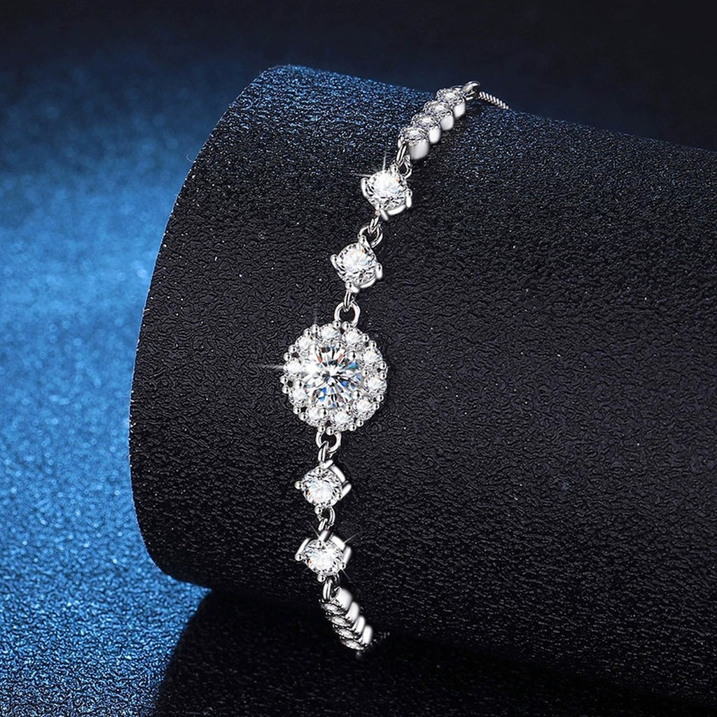 Clover Moissanite Chain Bracelet with CZ close-up detail showing chain, clasp, and stone placement